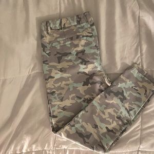 Gap, Pastel Camo pants, size 10
